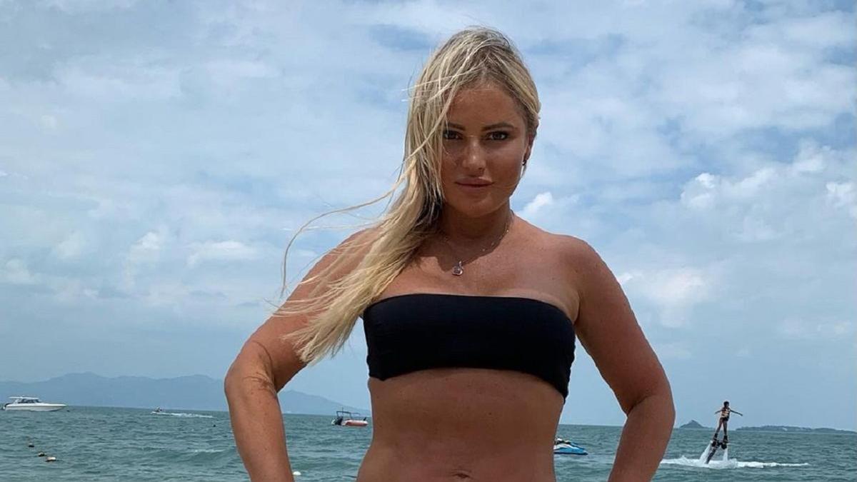 «Зато без фотошопа!»: 46-летняя Дана Борисова восхитила «честными» пляжными фото