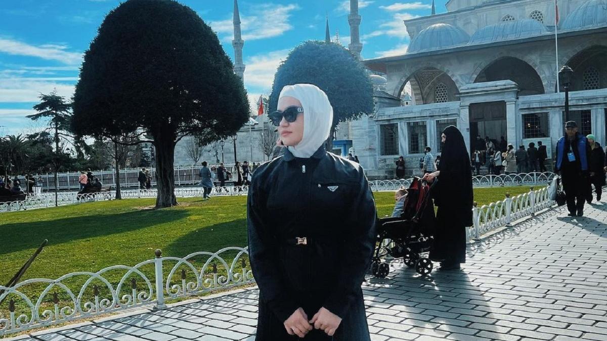 Находящаяся в Турции сестра Торегали Тореали вышла на связь с подписчиками